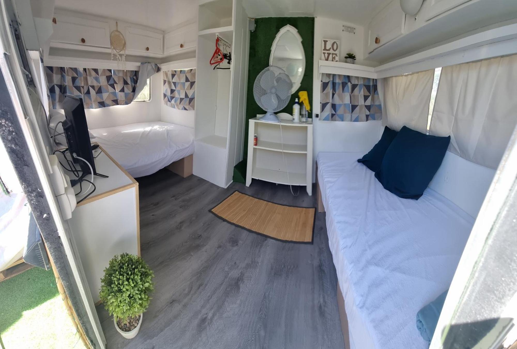 Le Mazet Hotel Poussan Buitenkant foto